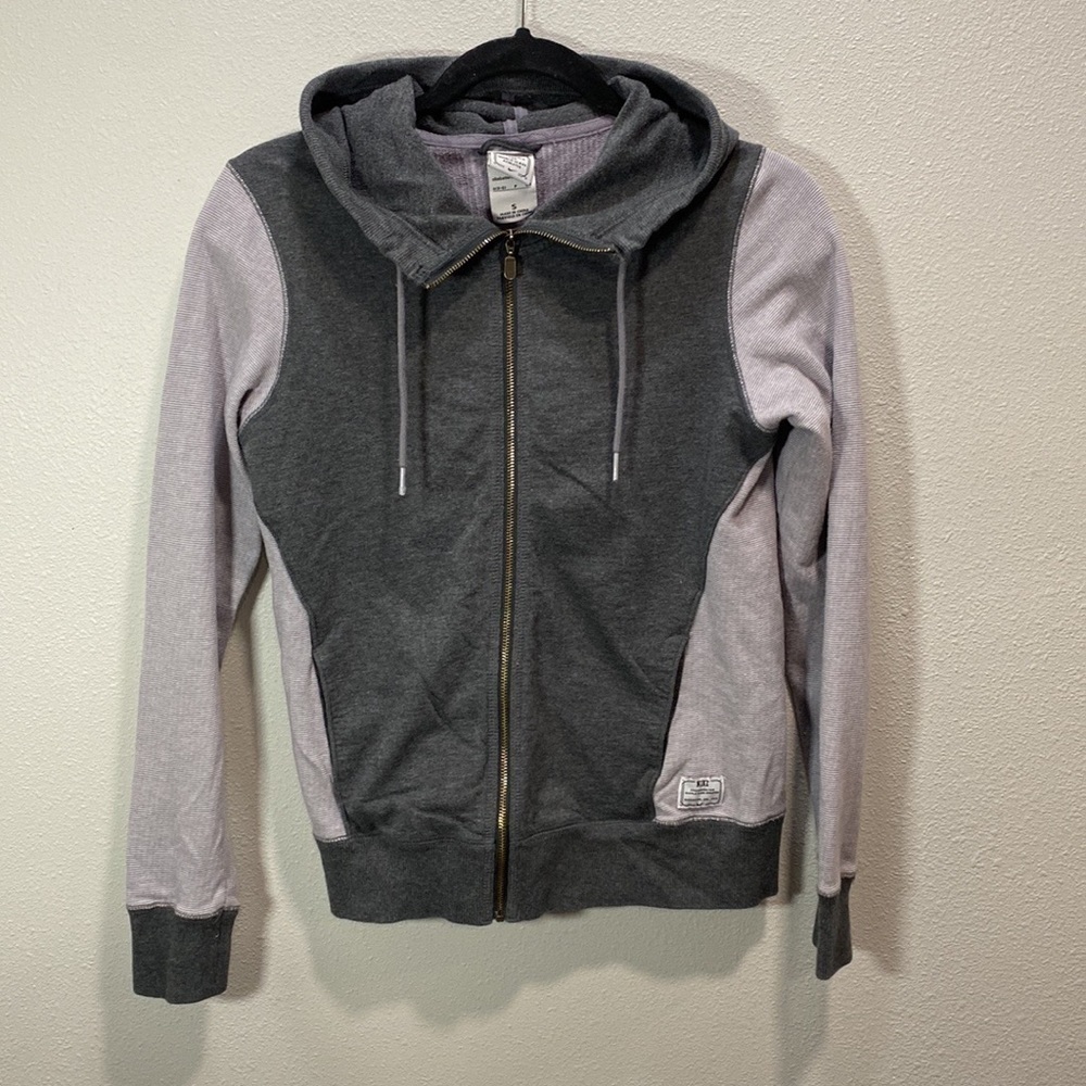 Nike athletes sweatshirt zippered